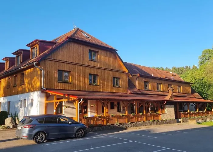 Balonovy Hotel A Pivovar Radesin