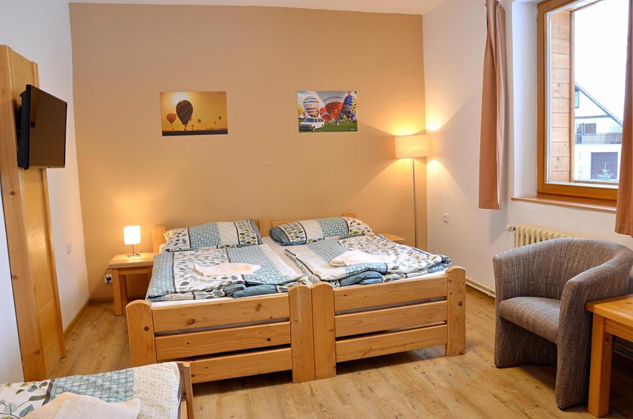 Balonovy A Pivovar Hotel Radesin